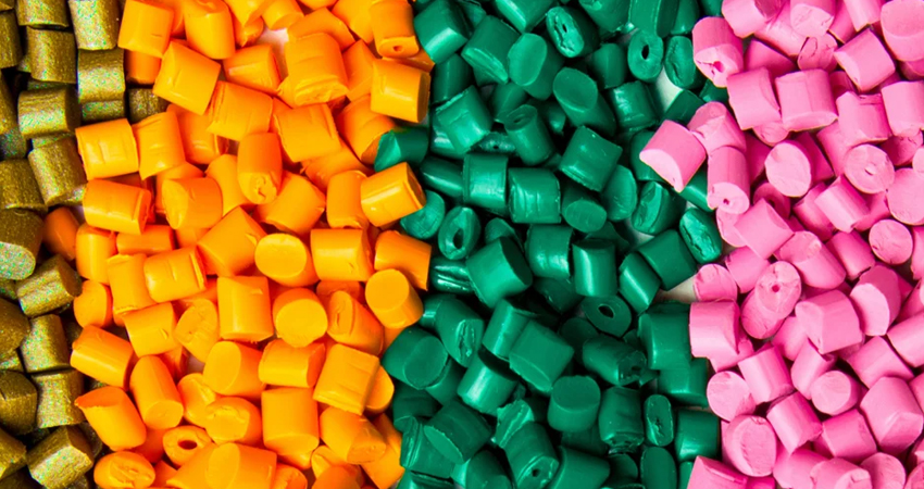 The Role of Custom Masterbatches in Modern Plastic Manufacturing The Role of Custom Masterbatches in Modern Plastic Manufacturing